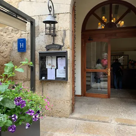 Cardenal Ram Hotel